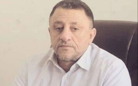 الامين العام للمجلس المحلي الاستاذ مهدي الحامد  يعزي في وفاة المهندس ناصر اليافعي .