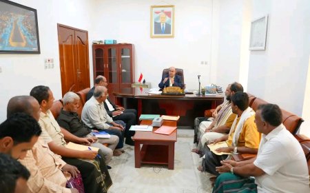 عضو مجلس القيادة محافظ حضرموت يلتقي مدراء عموم المديريات ويناقش احتياجاتها الخدمية والتنموية