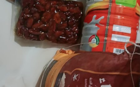 مؤسسة رؤيا المستقبل ومكتب الأمل بأبين يختتمان برامجهما الرمضانية بتوزيع مساعدات مالية للأسر المتعففة والمرضى