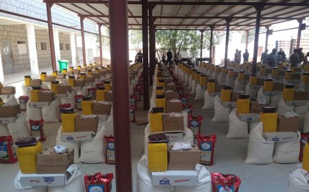 ​بجهود ومتابعة من شيخ منطقة الحبيل.. تدشين توزيع 130 سلة غذائية بقرية الحبيل السفلى بمديرية تبن