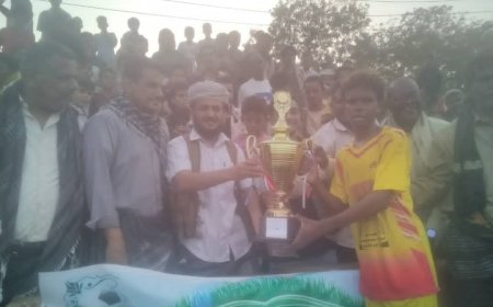 كاظمة المخزن بطلا لدوري شهداء باجدار