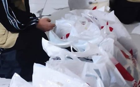 بدعم من اتحاد الجمعيات والمؤسسات بعدن.. جمعية الخير النسوية بمودية توزّع كسوة العيد على الأيتام والأسر الأشد فقراً