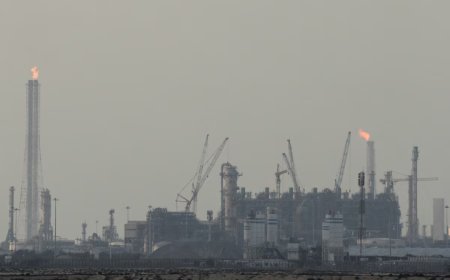 حريق في منشأة  رأس لفان التابع لقطر للطاقة عقب هجوم صاروخي إيراني