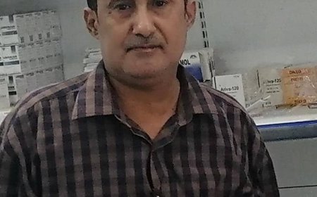 مدير عام مستشفى الأمراض النفسية يهنئ مدير عام مكتب  الصحة بعدن بحلول عيد الفطر المبارك