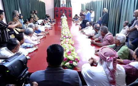 اجتماع موسع  للقيادات التنفيذية برئاسة المحافظ مختار الرباش الهيثمي يقف امام اوضاع المحافظة في جميع المجالات