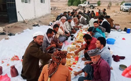 قوات الطوارئ بالأمن الوطني بمحافظة أبين تقيم مأدبة إفطار جماعي على روح الفقيد صالح مقبل سلٌام