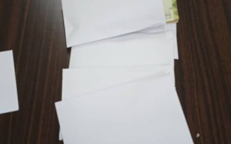 مؤسسة سدن للثلاسيميا و أمراض الدم الوراثية توزع المساعدات النقدية للمرضى بدعم من فاعلين خير بالمكلا