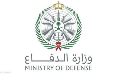 أعلنت السعودية، الأحد، رصد إطلاق ثلاثة صواريخ باليستية باتجاه الرياض.