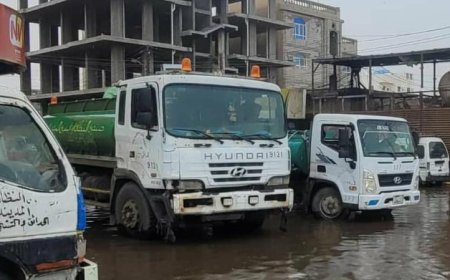 بتكليف من المحافظ شيخ ..وكيل العاصمة عدن "محمد سعيد سالم" يتابع أضرار المنخفض الجوي وتحركات الفرق الميدانية