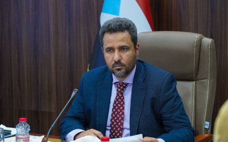 المحافظ " الحالمي" يوجّه برفع الجاهزية للجهات المختصة بلحج والتأهب ـ الإستعداد الدائم لمجابهة التداعيات المحتملة لأخدود المنخفض الجوي