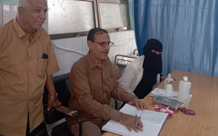 المفلحي يقوم بزيارة عيدية للمرافق الصحية بمديرية المنصورة