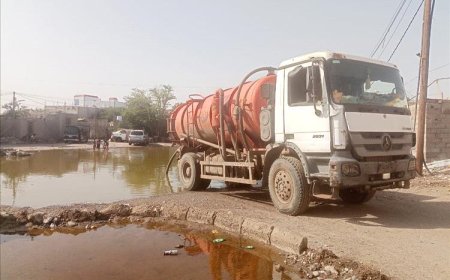 جهود متواصلة في خورمكسر لاحتواء آثار المنخفض الجوي وتحسين تصريف المياه