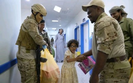 قوات درع الوطن - الفرقة الثانية تنفذ زيارة عيدية إنسانية لمرضى مستشفى القطن بوادي حضرموت