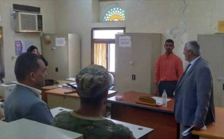 وكيل وزارة العدل يتفقد محاكم عدن ويشدد على الانضباط وتسريع البت في القضايا بعد العيد