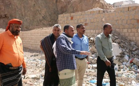 مدير عام المكلا يترأس اجتماعاً طارئاً للجنة الطوارئ لمواجهة تداعيات المنخفض الجوي