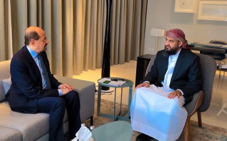 المحرّمي يلتقي رئيس الوزراء لمناقشة مستجدات الأوضاع ودعم مسار الإصلاحات الحكومية