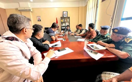 الوكيل الجيلاني يترأس اجتماع لجنة الطوارئ بساحل حضرموت لرفع الجاهزية لمواجهة التقلبات الجوية