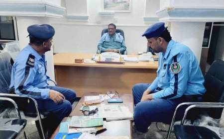 مدير عام تريم يلتقي بمدير شرطة السير لمناقشة تداعيات حادث عقبة كتبه والإجراءات المرورية