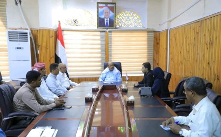 الوكيل بارباع يطلع على انشطة مركز مداد حضرموت للابحاث والدراسات الاستراتيجية 