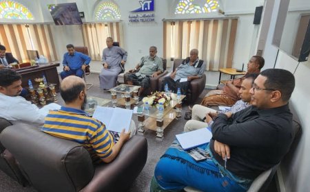 نائب مدير عام الاتصالات السلكية وللاسلكيةفرع ساحل حضرموت يترأس اجتماعاً طارئاً لمواجهة تداعيات المنخفض الجوي