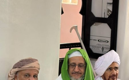 الشيخ خالد العامري يشارك في مراسم تنصيب الحبيب "علي بن حسن" منصبًا لآل الشيخ أبوبكر بن سالم