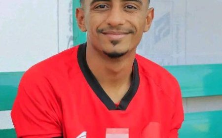 عادل عباس يعزز صفوف شعب حضرموت في صفقة قوية قبل انطلاق دوري الدرجة الأولى