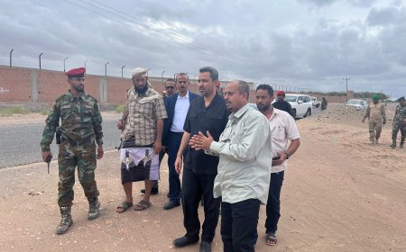 محافظ لحج " الحالمي " يعقد اجتماعاً مع قيادة مؤسسة المياه والصرف الصحي ويتفقد مشروعي الصرف الصحي وحقل وادي خير ويوجه بإجراءات عاجلة لاستئناف العمل