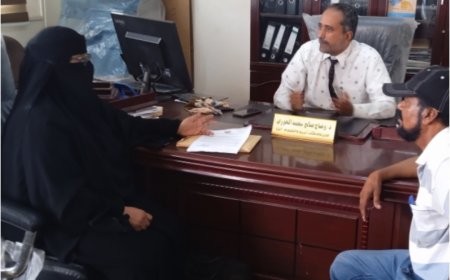 مكتب تربية أبين يسلم كشوفات استحقاق العلاوة السنوية للمؤجلين والمعلقين الى مكتب الخدمة المدنية