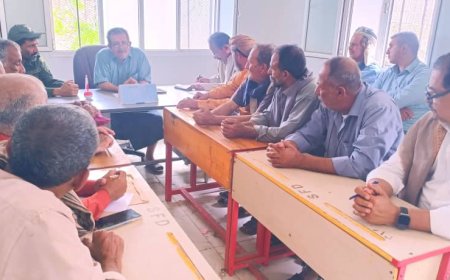 اجتماع استثنائي للسلطة المحلية م/لودر لمناقشة خطط المشاريع وتعزيز دور التخطيط