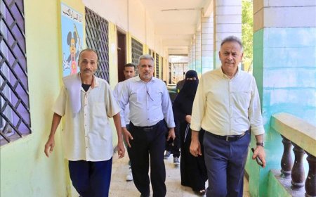 الجاوي يتفقد انتظام الدراسة في مدارس المعلا عقب إجازة عيد الفطر ويؤكد على تعويض الفاقد التعليمي