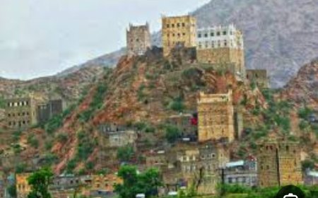 المكتب التنفيذي والمجلس المحلي بلودر  يؤيدان قرار محافظ المحافظة برفع الجبايات في أبين