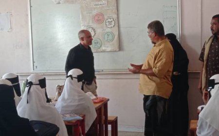 مدير تربية لحج يتفقد الانضباط التعليمي في مدارس الحوطة وتبن عقب إجازة العيد