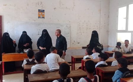 مدير تربية لحج يتفقد الانضباط التعليمي في مدارس الحوطة وتبن عقب اجازة العيد
