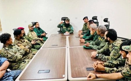 المقدم مياس الجعدني يترأس إجتماعاً لضباط وأفراد مكافحة المخدرات بالعاصمة عدن لرفع مستوى الجاهزية واليقظة الأمنية