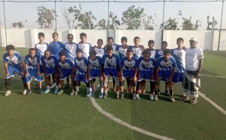 أكاديمية الهلال لكرة القدم بمحافظة لحج تستعد لافتتاح فرع الفيوش رسمياً بتوزيع الفانلات للمشتركين