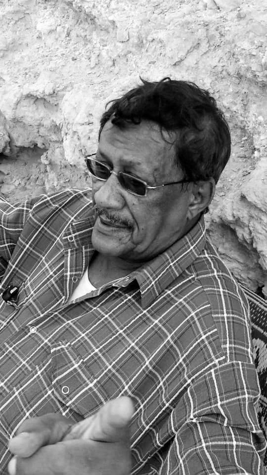 الشيخ بن حبريش يعزي في وفاة الشخصية الاجتماعية أحمد محمد بن زياد