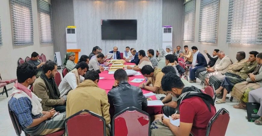 شبوة.. برئاسة الدغاري لجنة المناقصات بالمحافظة تستعرض عطاءات سبعة مشاريع تنموية