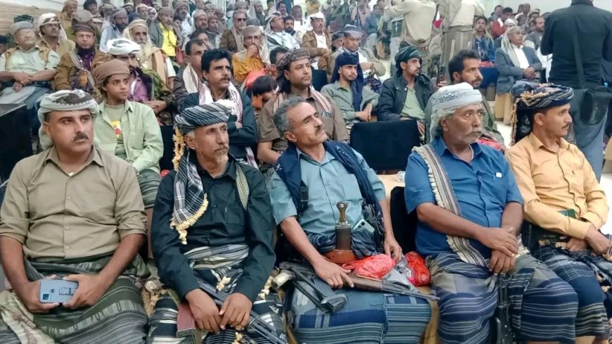 قطاعات واسعة بأبين تعلن استنكارها لقرار تغيير قيادة الأمن الوطني بالمحافظة