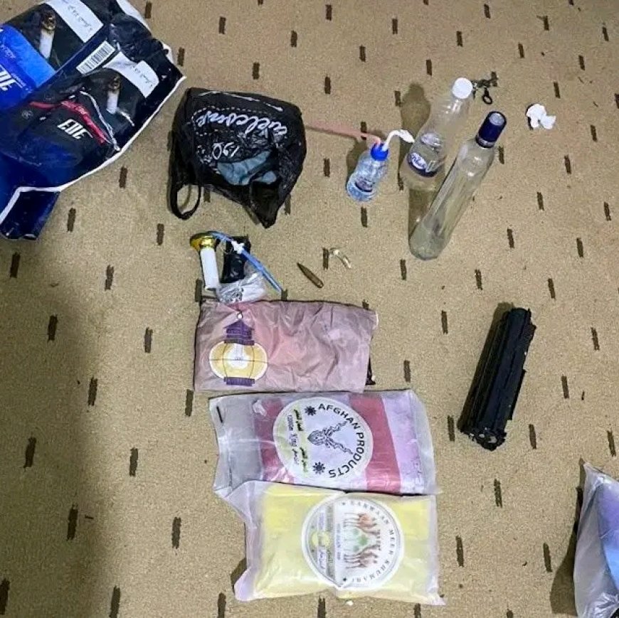 تحريات بحث المهرة ومكافحة المخدرات تضبط وكرًا وتطيح بـ3 متهمين بحوزتهم 3 كجم حشيش وشبو