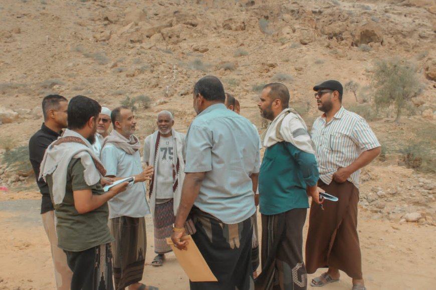 الدكتور الجوهي يبحث مع فريق هندسي من المؤسسة المحلية للمياه تطوير مشروع مياه بروم
