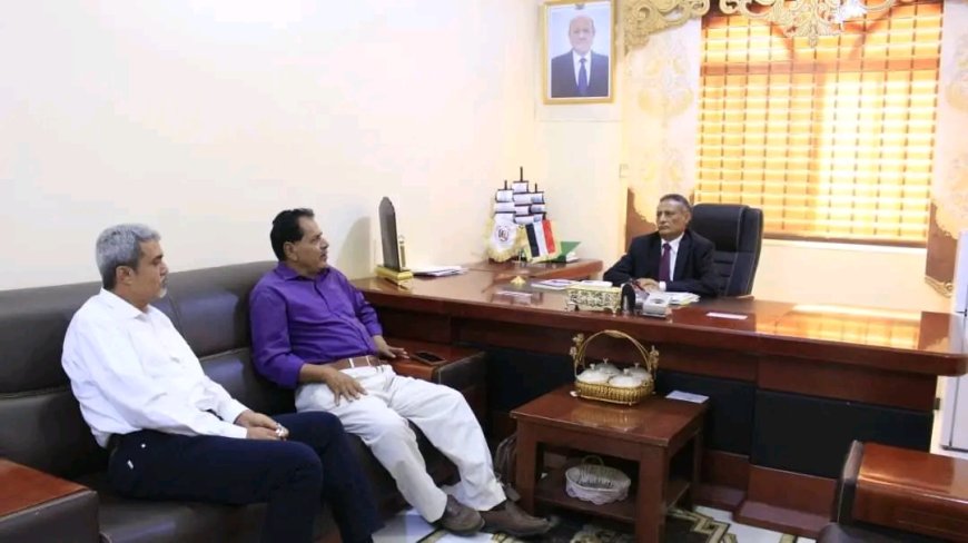 اجتماع بعدن يناقش تطوير العملية التعليمية في الجامعات والارتقاء بمخرجاتها