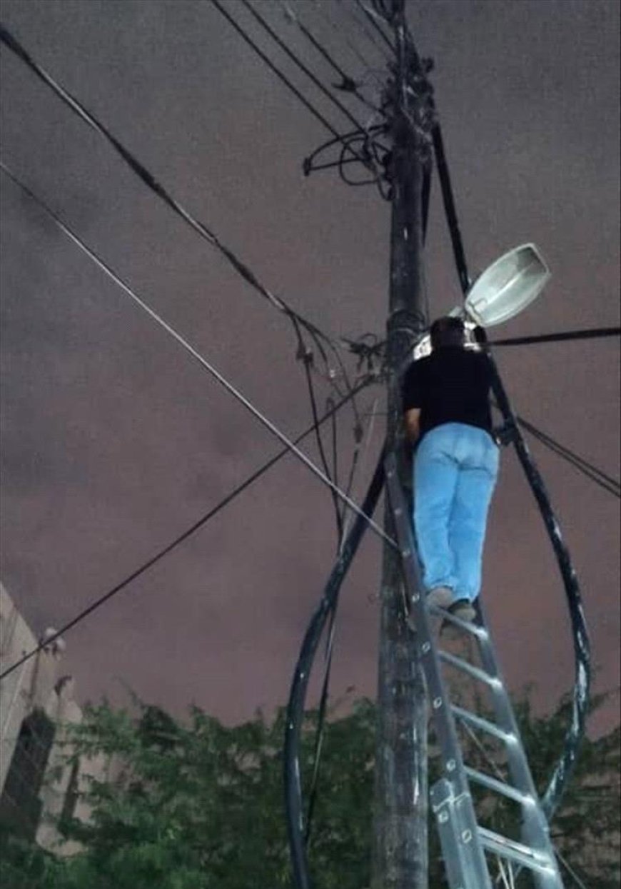 بتوجيهات مدير عام خورمكسر.. حملة واسعة لصيانة الإنارة وتركيب كشافات LED في عدد من أحياء المديرية