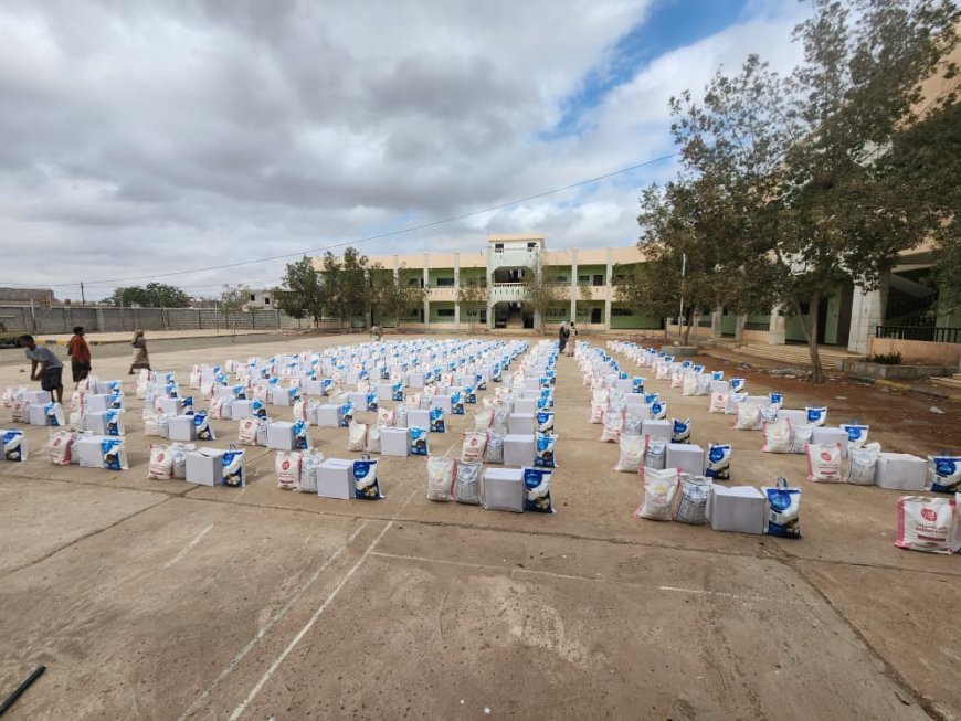 مبادرة الاعلامي العبيدي تختتم توزيع السلة الرمضانية للأسر المحتاجة في عدن ولحج بدعم القوات المشتركة