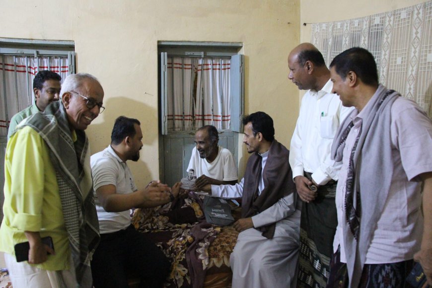 الوكيل الجيلاني يدشن برنامج الزيارات الميدانية لتكريم الرياضيين القدامى بمدينة المكلا