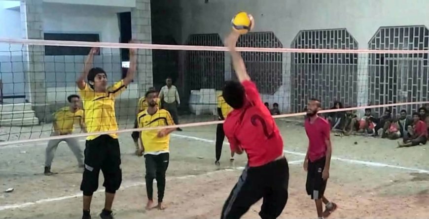 طائرة قلعة دثينة تواصل تحليقها الموفق في أجواء بطولة الفقيد (العلوني) الرمضانية