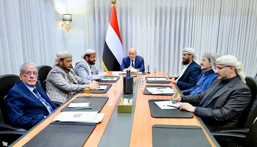 مجلس القيادة يؤكد دعمه الكامل للبرنامج الحكومي ويشدد على رفع الجاهزية في مواجهة متغيرات المرحلة