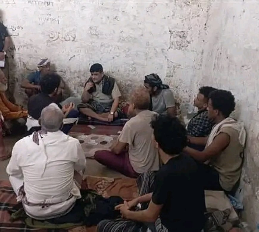 مدير عام أمن أبين يزور السجن الاحتياطي بزنجبار ويستمع إلى قضايا السجناء