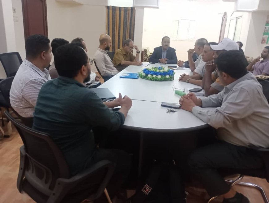 رئيس اللجنة الوطنية للتعامل مع الألغام يلتقي بقيادة وموظفي مكتب تنسيق الأعمال المتعلقة بالألغام