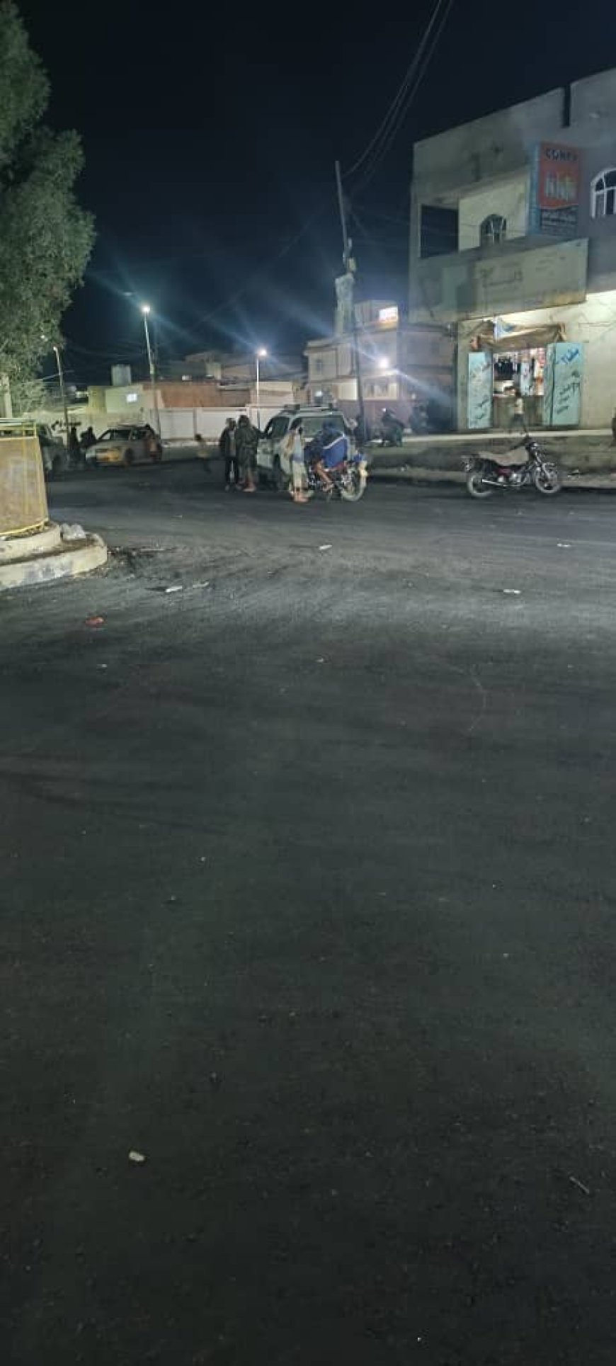 السلطة المحلية تدعو الأجهزة الأمنية والوحدات العسكرية لحماية مشروع إصلاح الشارع الرئيسي وتحذر الباعة من إشغال الطريق