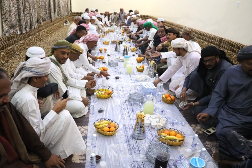 في أمسية رمضانية تجسد قيم التآخي.. الشيخ خالد العامري يقيم مأدبة الإفطار السنوي بمنطقة تاربة